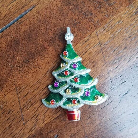 Vintage Enamel Christmas Tree Pin/Brooch - Picture 4 of 4